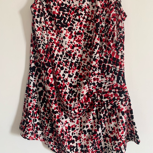 Calvin Klein Red Printed Cinched Side Blouse Tank size Small EUC - Picture 2 of 6
